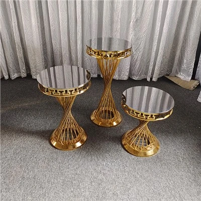 Bàn Bánh Tiệc Cưới
